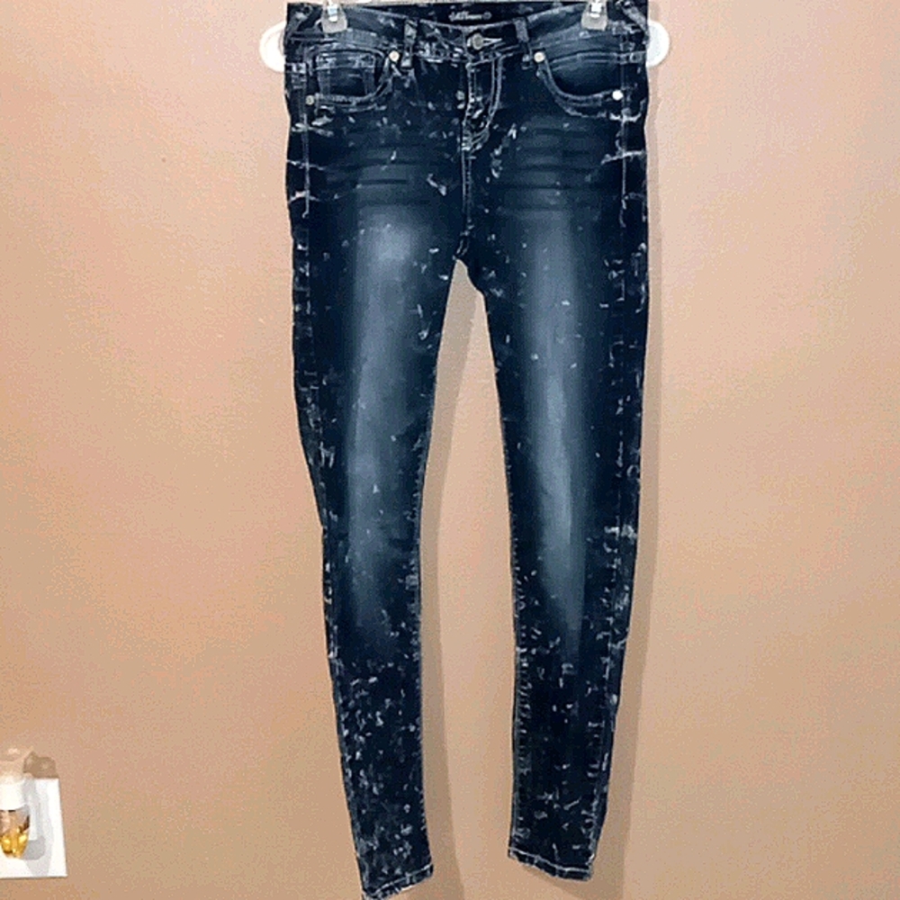 Acid wash jeans